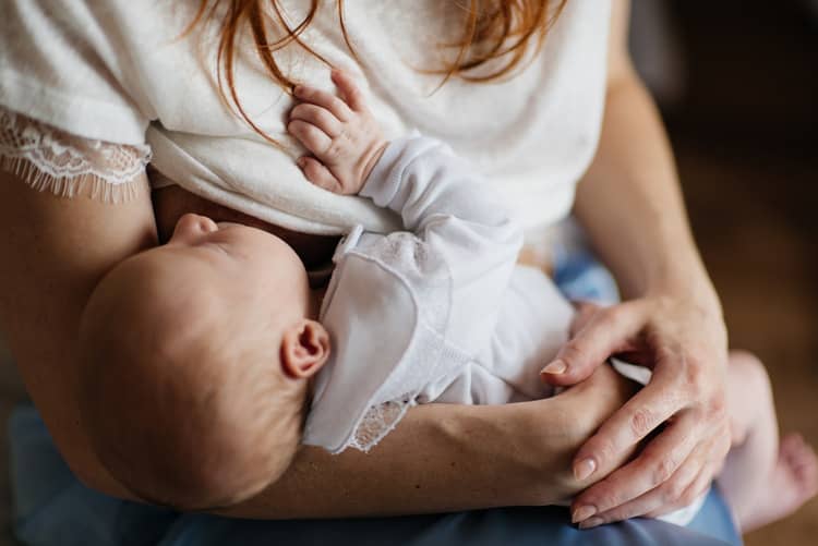 Correct breastfeeding technique