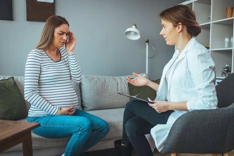 Headache during pregnancy: When to see a doctor?