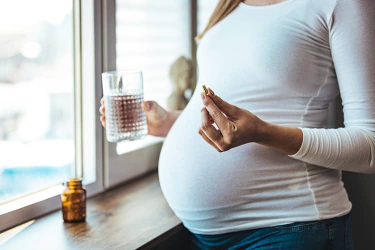 Folic acid for pregnant women and its effects